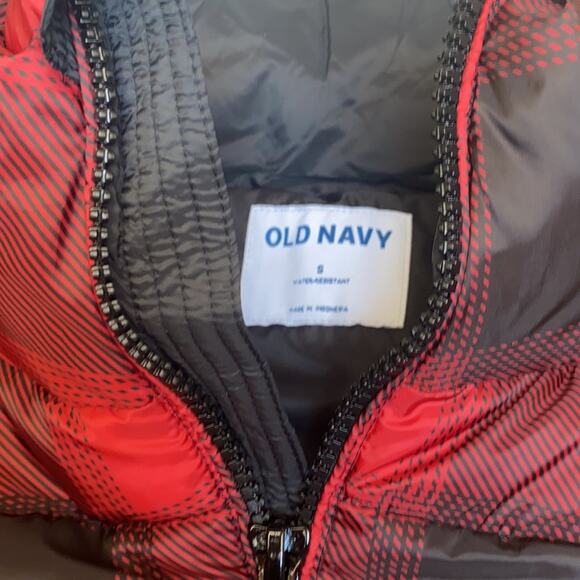 Old Navy Red Plaid Water Resistant Frost Free Short Puffer - Picture 8 of 9